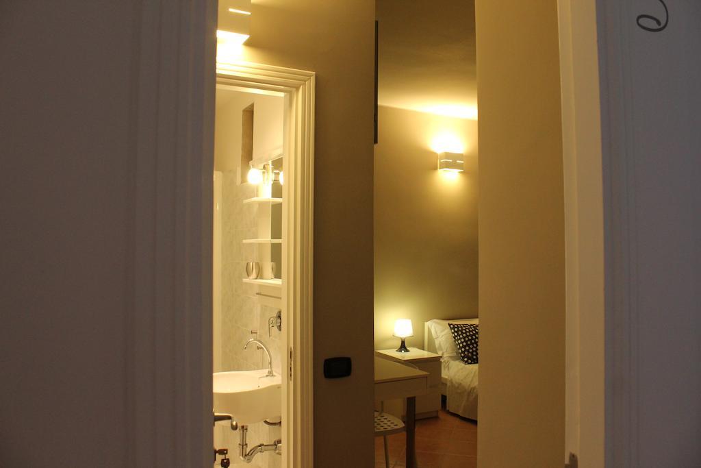 Bed And Breakfast Charming House Barletta Phòng bức ảnh