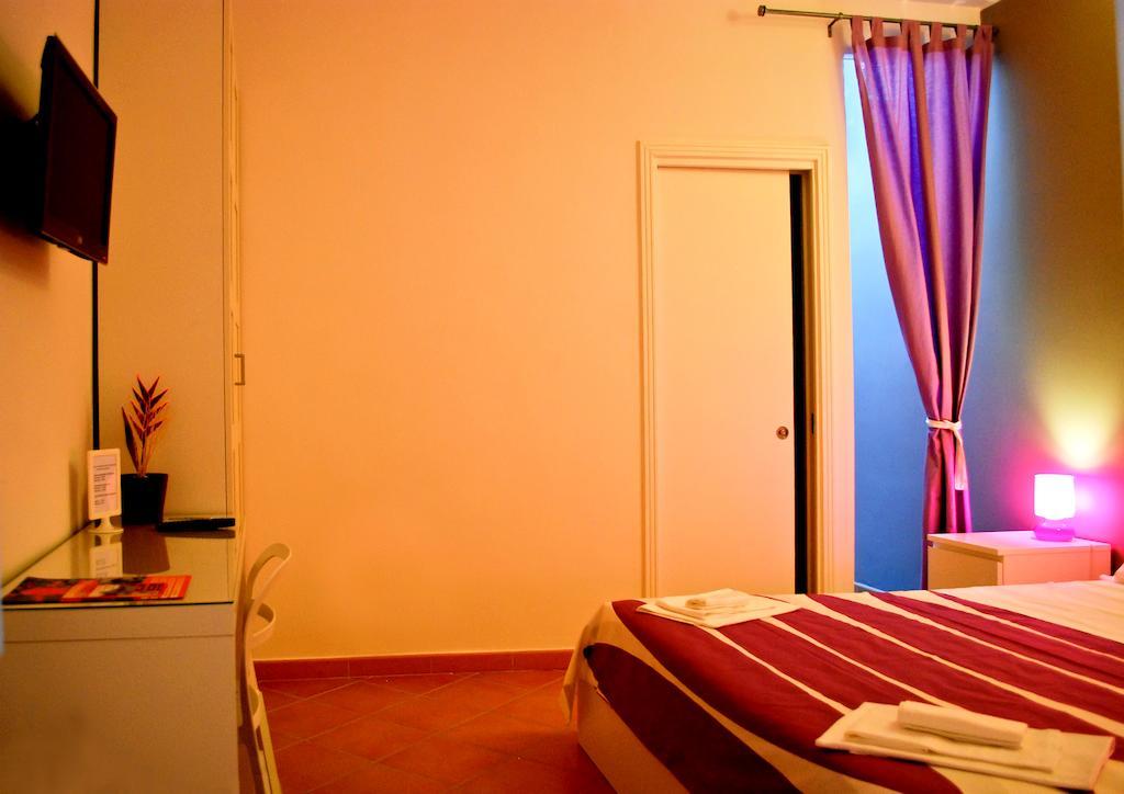 Bed And Breakfast Charming House Barletta Phòng bức ảnh